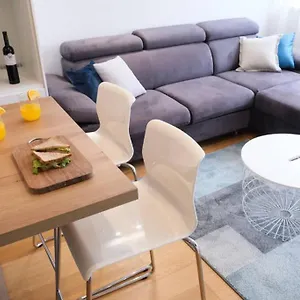 Leona 4*, Kantrida Apartament Rijeka
